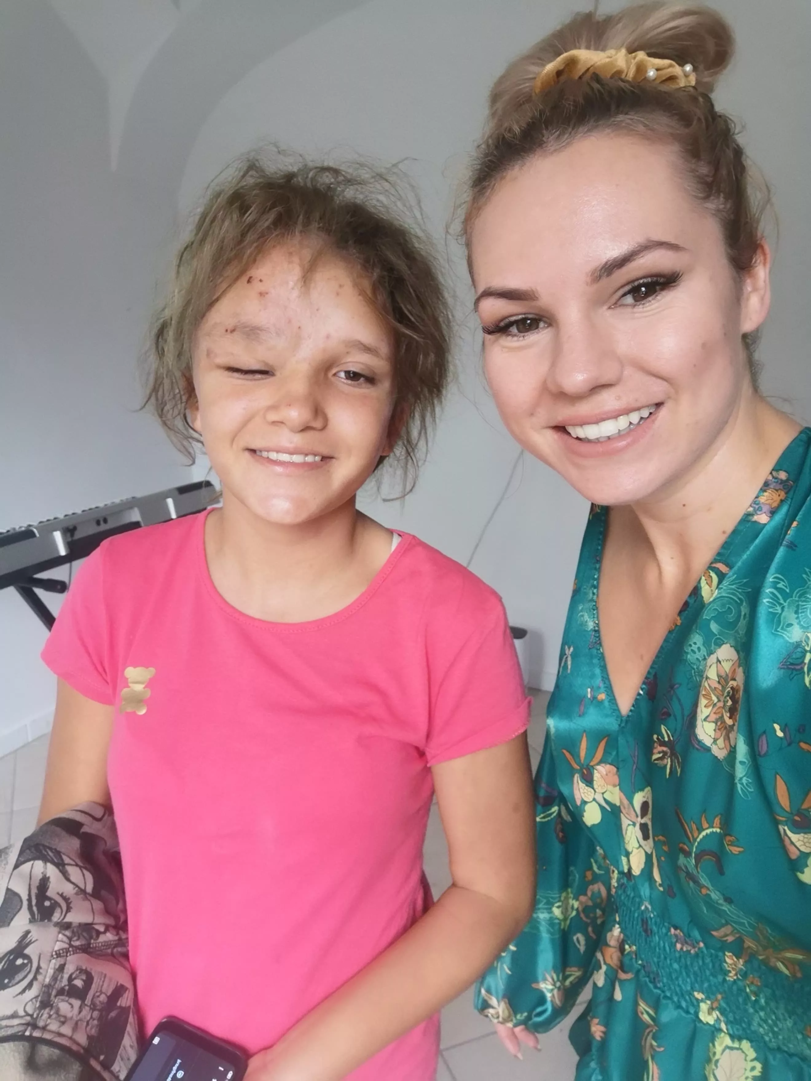 Wokalistka disco polo błaga o pomoc! „(..) ta choroba chce zabrać naszą córeczkę„ Wielki dramat rodziny! 